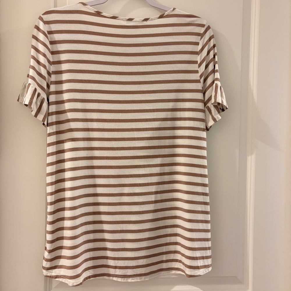 Green Envelope Striped Ruffle Sleeve Top - Picture 3 of 3